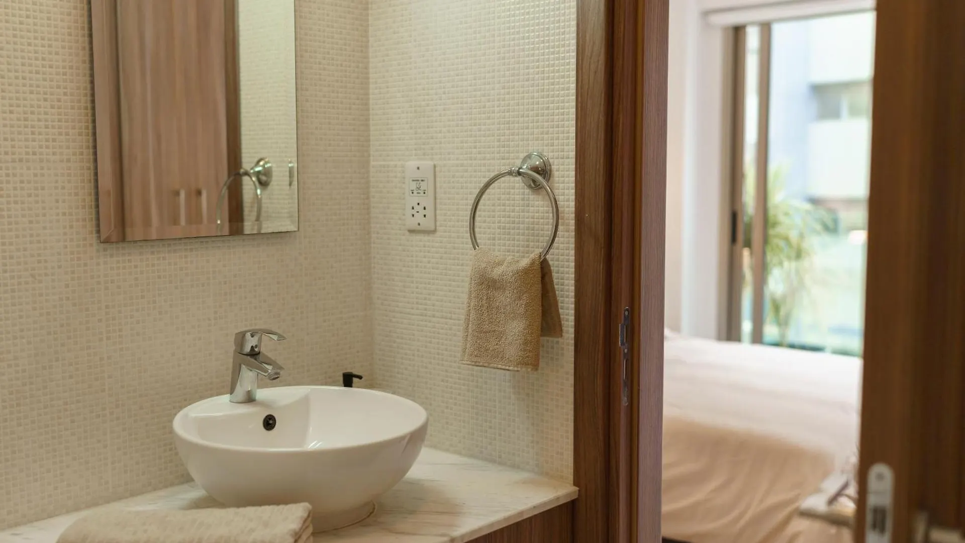 Halcyon Central Apartment Larnaca 0*,  Cyprus