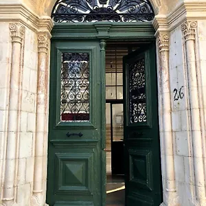 Le Mat Hostal